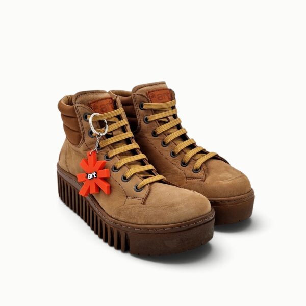 Art 1532-20 Nobuck Karamel